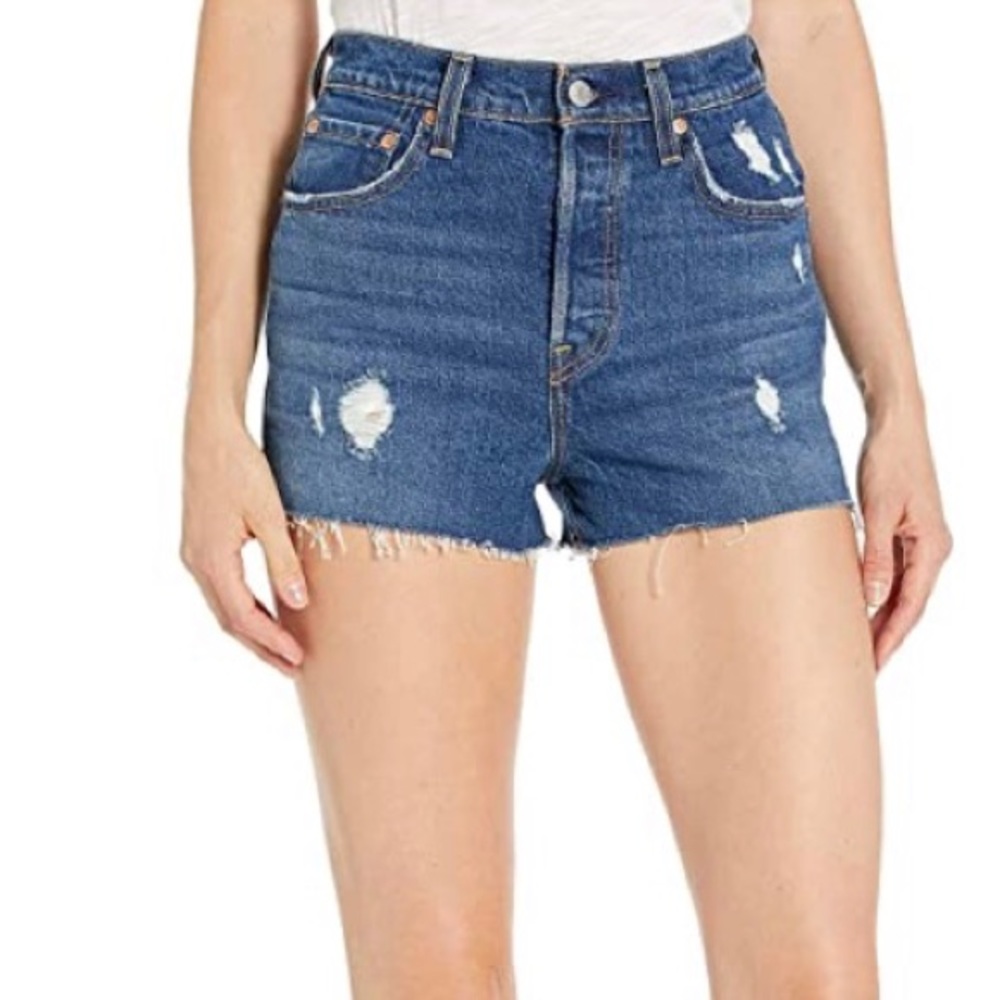 Levi’s Premium Ribcage shorts NWT